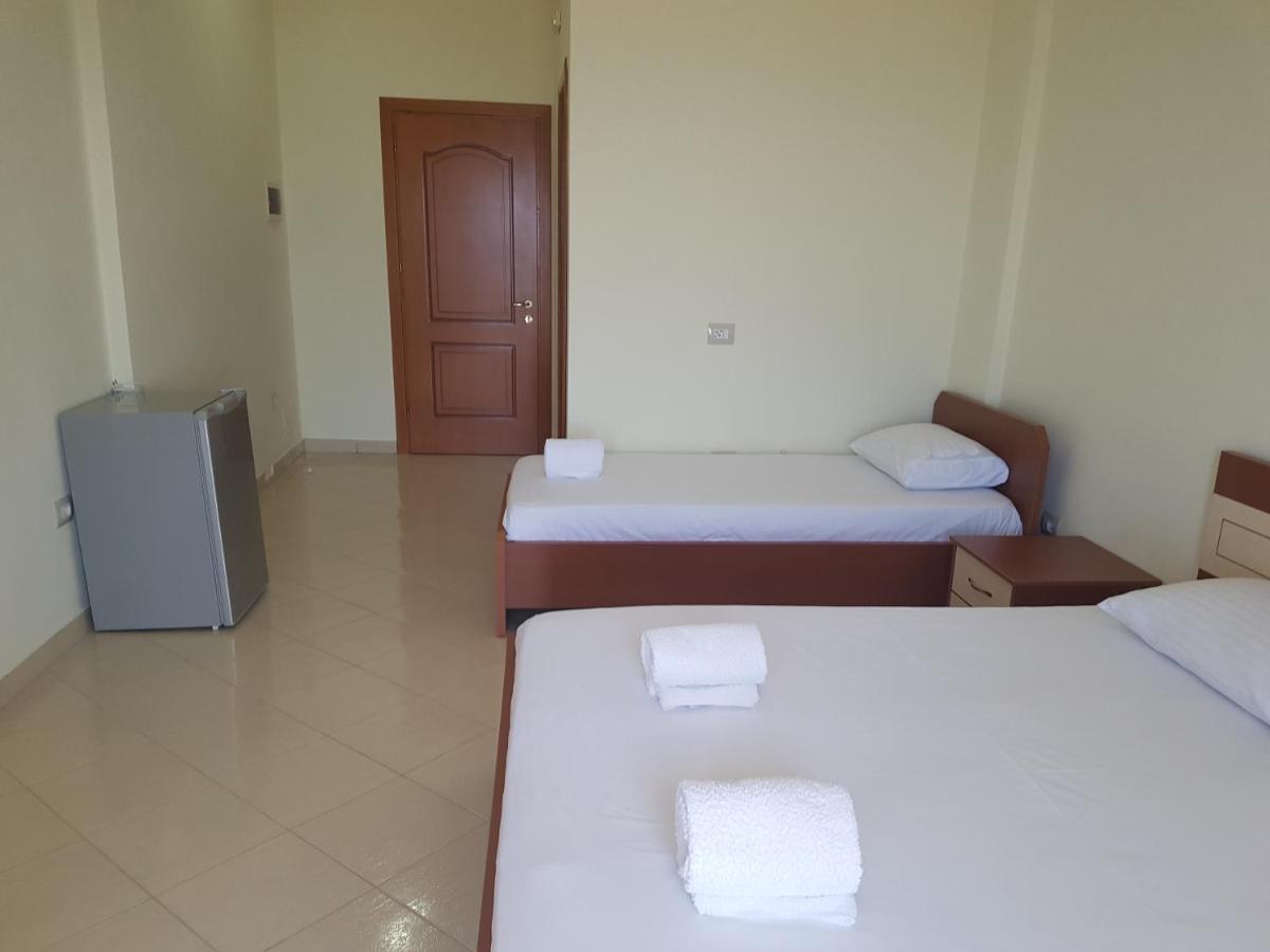 Olympian Rooms Dhërmi Esterno foto