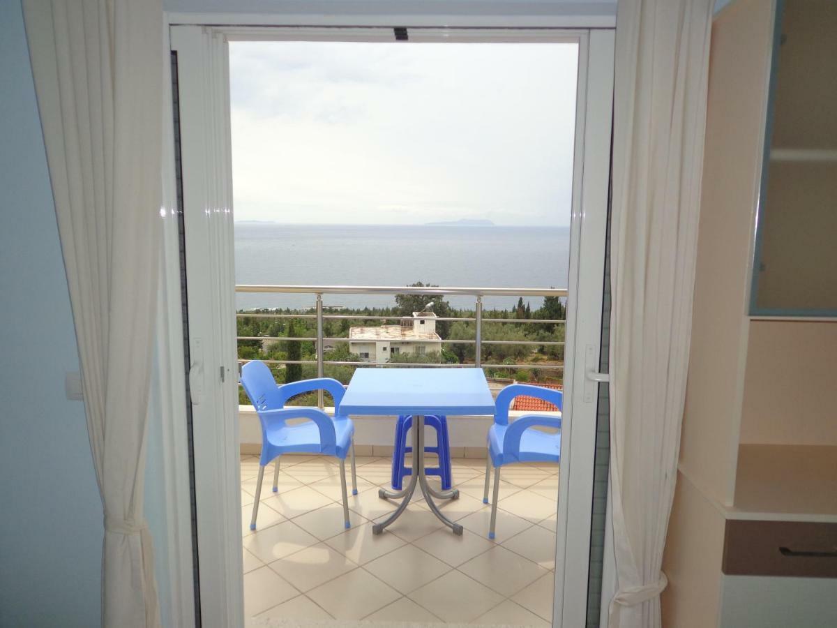Olympian Rooms Dhërmi Esterno foto