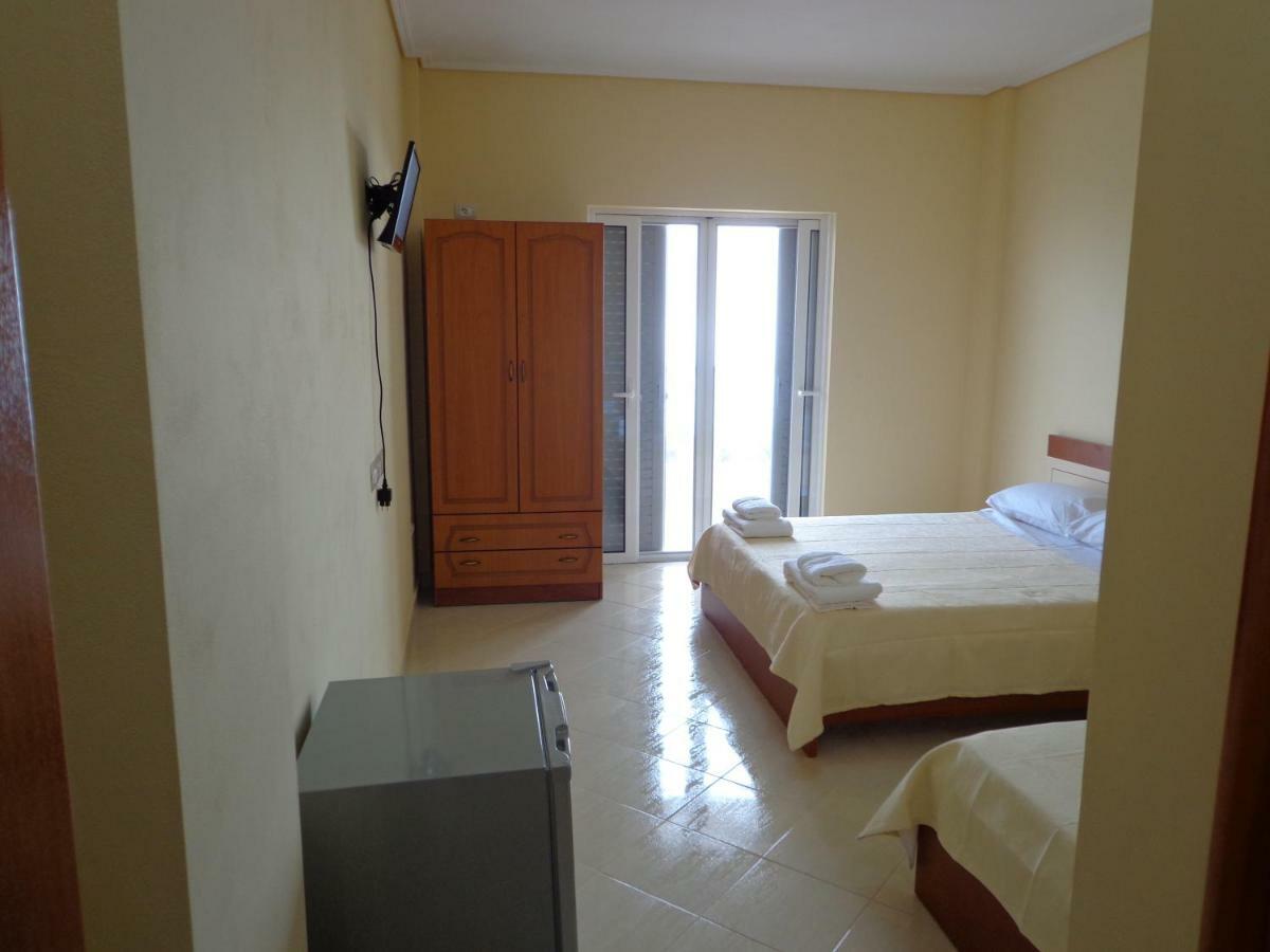 Olympian Rooms Dhërmi Esterno foto