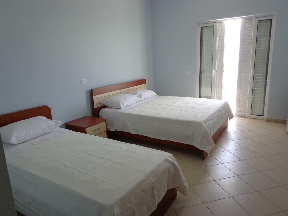 Olympian Rooms Dhërmi Esterno foto